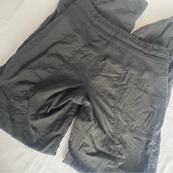 Lululemon track pants - Picture 7 of 8